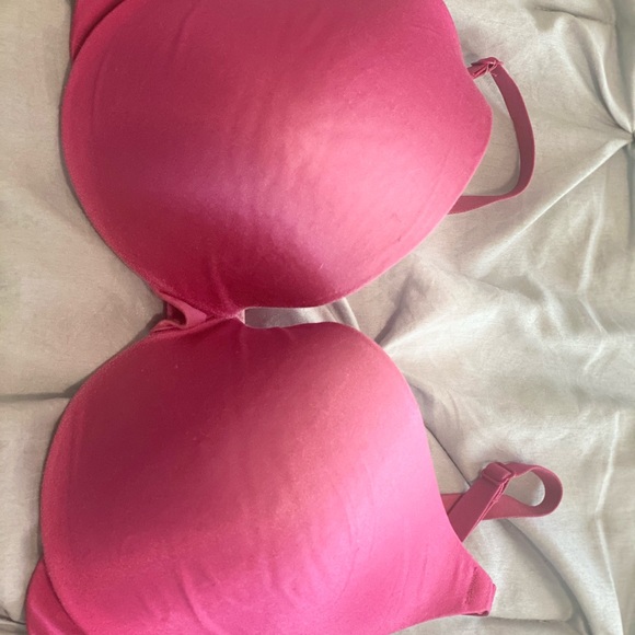 Bras - Picture 5 of 9